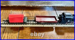 89 006 Steam Locomotive with Freight Cars HO Scale