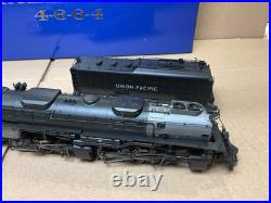 Athearn Genesis Ho Scale Challenger Steam Locomotive Up 4-6-6-4 DCC Sound 3985