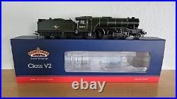 BACHMANN OO Gauge 35-202 LNER V2 Class 60847'St Peter's School' BR Lined Green