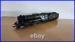 BACHMANN OO Gauge 35-202 LNER V2 Class 60847'St Peter's School' BR Lined Green