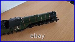 BACHMANN OO Gauge 35-202 LNER V2 Class 60847'St Peter's School' BR Lined Green