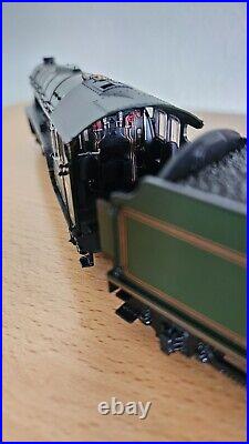 BACHMANN OO Gauge 35-202 LNER V2 Class 60847'St Peter's School' BR Lined Green