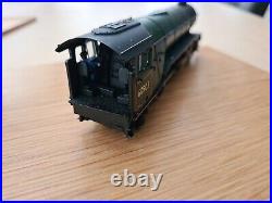 Bachmann Branchline 31-554 Class V2 2-6-2 in BR Green Late Crest OO Scale Loco