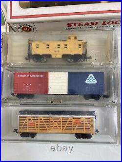 Bachmann Steam Locomotive # 2528 Union Pacific And 8 Cars N Scale