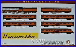 Fox Valley FVM 40001 Milwaukee Road HIAWATHA 4-4-2 Loco & 7-Car Set N Scale