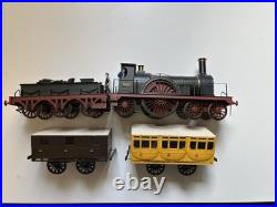 Gwr Broad Gauge 4-2-2 2021 Class Locomotive Ex. B&er. 7mm Scale With Two Coaches