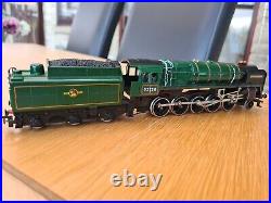 Hornby BR GREEN 2-10-0 CLASS 9F 92220 EVENING STAR OO Scale Locomotive