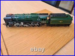 Hornby BR GREEN 2-10-0 CLASS 9F 92220 EVENING STAR OO Scale Locomotive