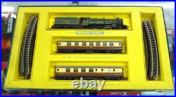 Hornby Dublo 2-Rail 2021 The Red Dragon Passenger Train Set (OO Scale) Boxed