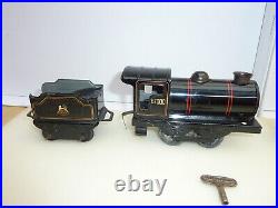 Hornby Meccano clockwork tin tender locomotive and 2 wagons, O scale + Video