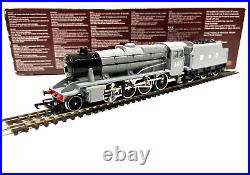 Hornby R2043 2-8-0 WD 300 Wartime Grey Class 8F OO Scale Rare Boxed Excellent