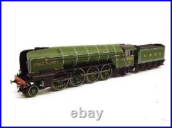 Hornby R3246TTS LNER P2'Cock o The North' 2001 Green TTS Sound (OO Scale) Boxed