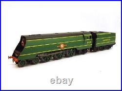 Hornby R3435 Southern Merchant Navy'Royal Mail' 2IC3 Green (OO Scale) Boxed