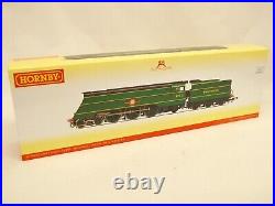 Hornby R3435 Southern Merchant Navy'Royal Mail' 2IC3 Green (OO Scale) Boxed