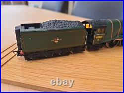 Hornby R350 BR GREEN 4-6-2 CLASS A4 60022 MALLARD OO Scale Locomotive