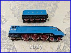 Hornby Steam Train R3395TTS RailRoad LNER, A4 Class, 4-6-2, 4468'Mallard