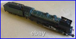 Lima SNCF Engine HO scale. Tender, two carriages and Baggage Car
