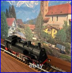 Maerklin 3095 German Federal Railways Tank Steam Locomotive HO Scale, Boxed