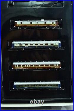 Marklin 8108 ORIENT EXPRESS 4-6-2 BR18 Steam Locomotive + Passenger Set Z Scale