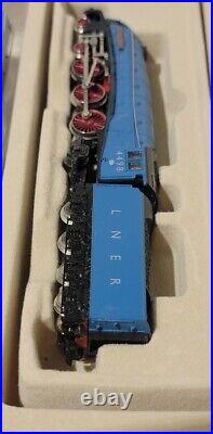 Model Power N Scale Sir Nigel Gresley 4-6-2 Steam Loco #4498 & 5 Passenger Car
