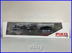 PIKO 71010 Model Locomotive. HO scale steam locomotive and tender