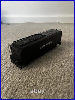 Rivarossi Big Boy Locomotive HO Scale, With Carriages USA Union Pacific