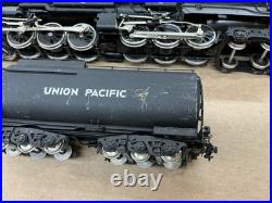 Samhongsa Ho Scale Steam Locomotive 4-6-6-4 Challenger Union Pacific Works Read