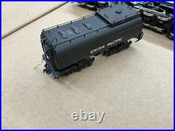 Samhongsa Ho Scale Steam Locomotive 4-6-6-4 Challenger Union Pacific Works Read