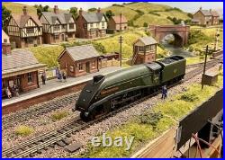 TT Gauge 1120 Scale LNER CLASS A4 Vintage Steam Locomotive Train Model Railway