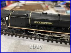 Wrenn Railways OO/OH Scale Steam Loco W2227 City of Stoke on Trent. Boxed